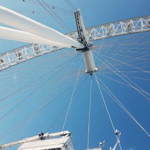 abram-mourad-blokpoel-qIbj7TrIZvg-unsplash